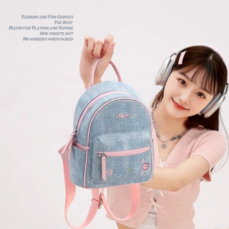 Blue Denim Embroidered Bear Ba – Mini Backpack Women recenzja i cena